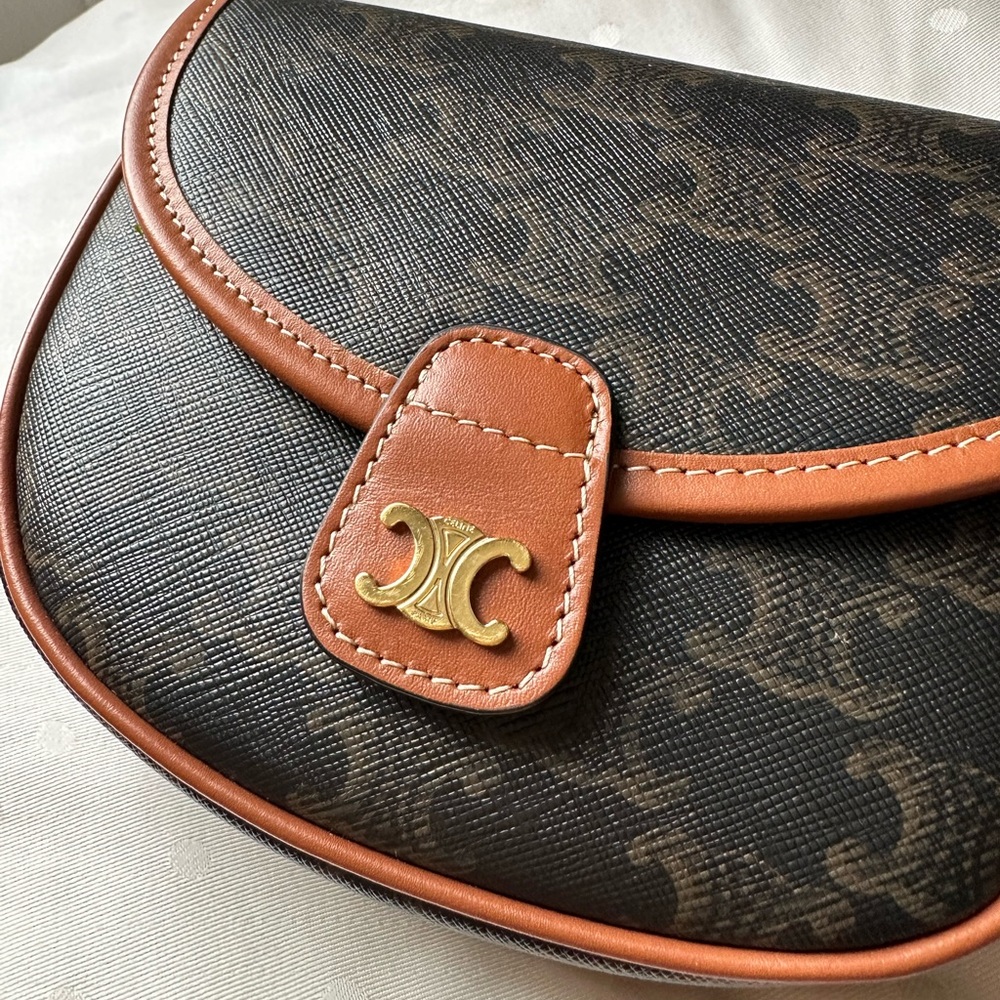 CELINE Mini Besace Crossbody in Triomphe Canvas & Calfskin Tan - Picture 9 of 9